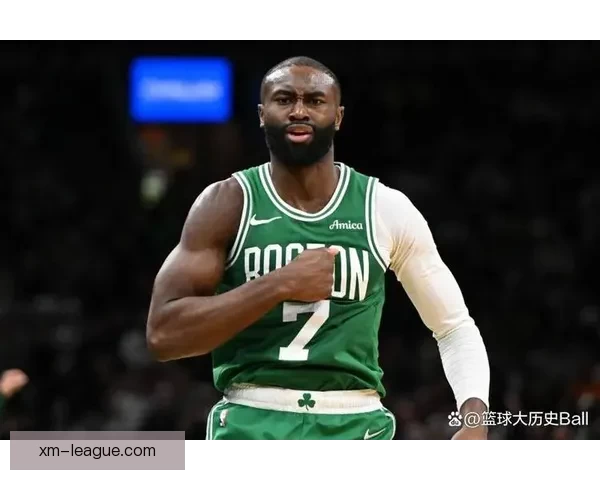 布朗复出砍下29+10+9难阻凯尔特人连胜终结 老鹰凭杰伦约翰逊20+12胜出 布朗复出砍下29+10+9难阻凯尔特人连胜终结 老鹰凭杰伦约翰逊20+12胜出